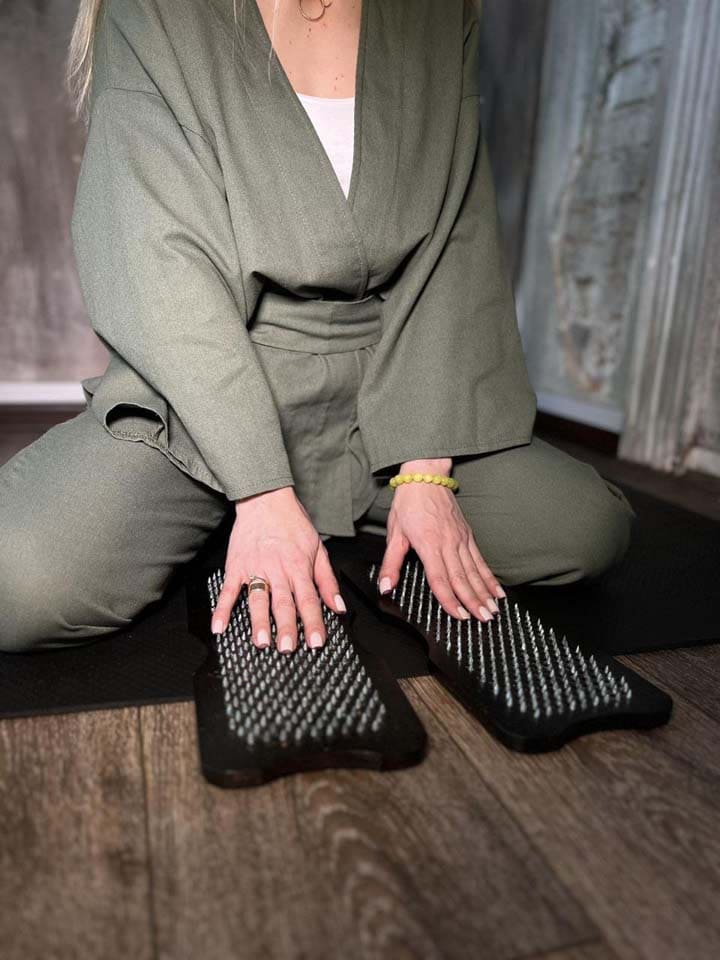 Цвяхостояння